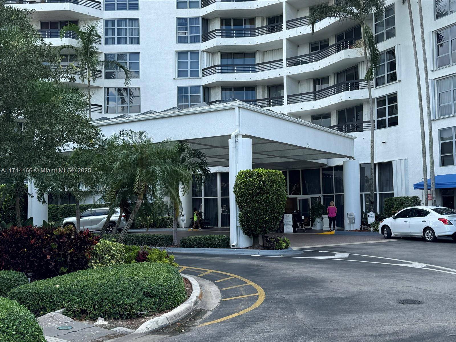 Aventura, FL 33180,3530 Mystic Pointe Dr #2602