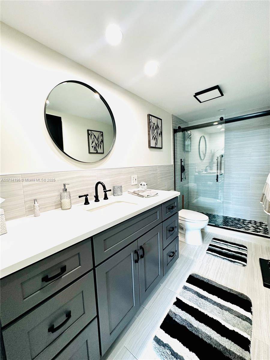 Hollywood, FL 33019,1501 S Ocean Dr #1105