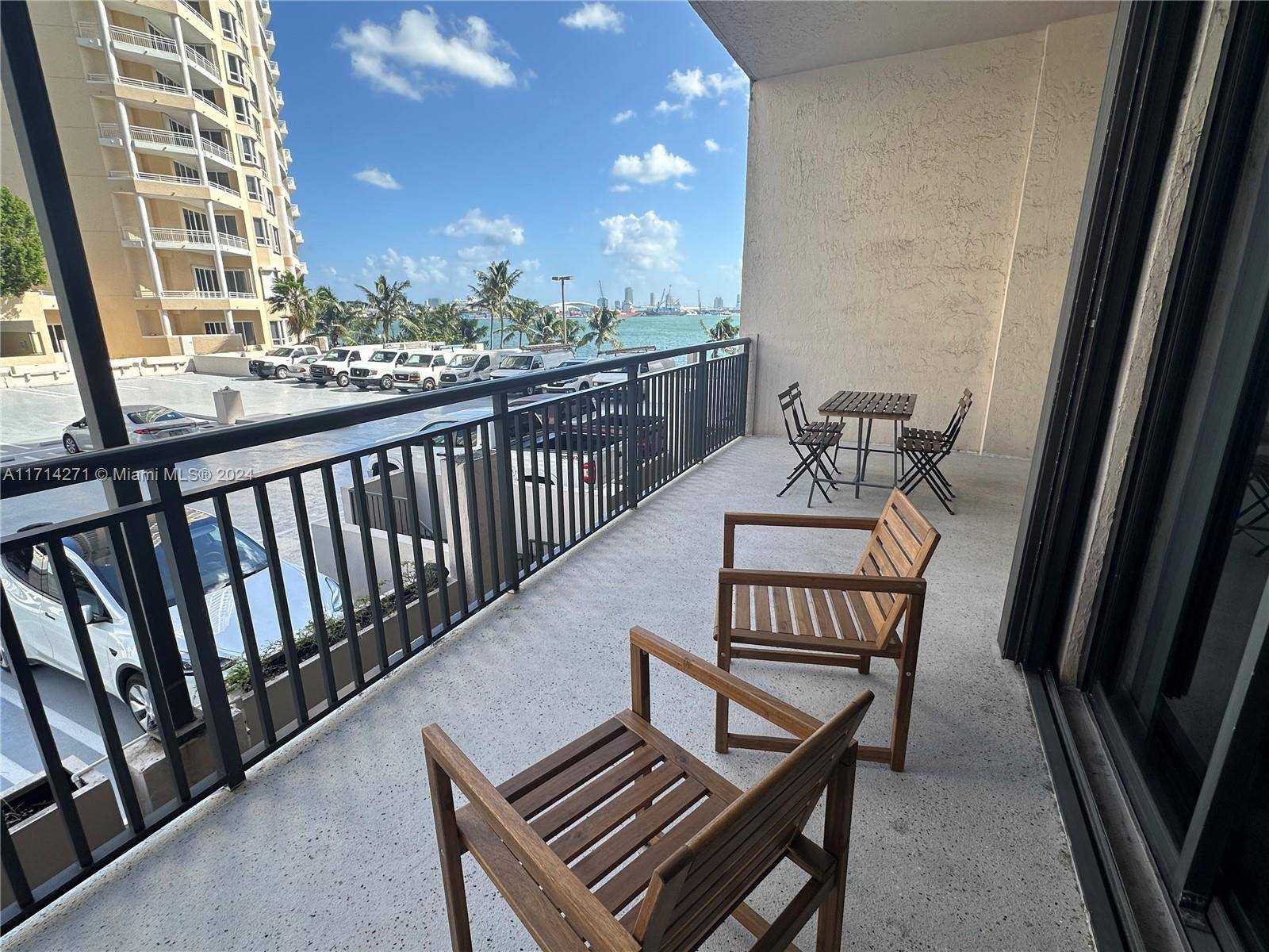 Miami, FL 33131,540 Brickell Key Dr #518