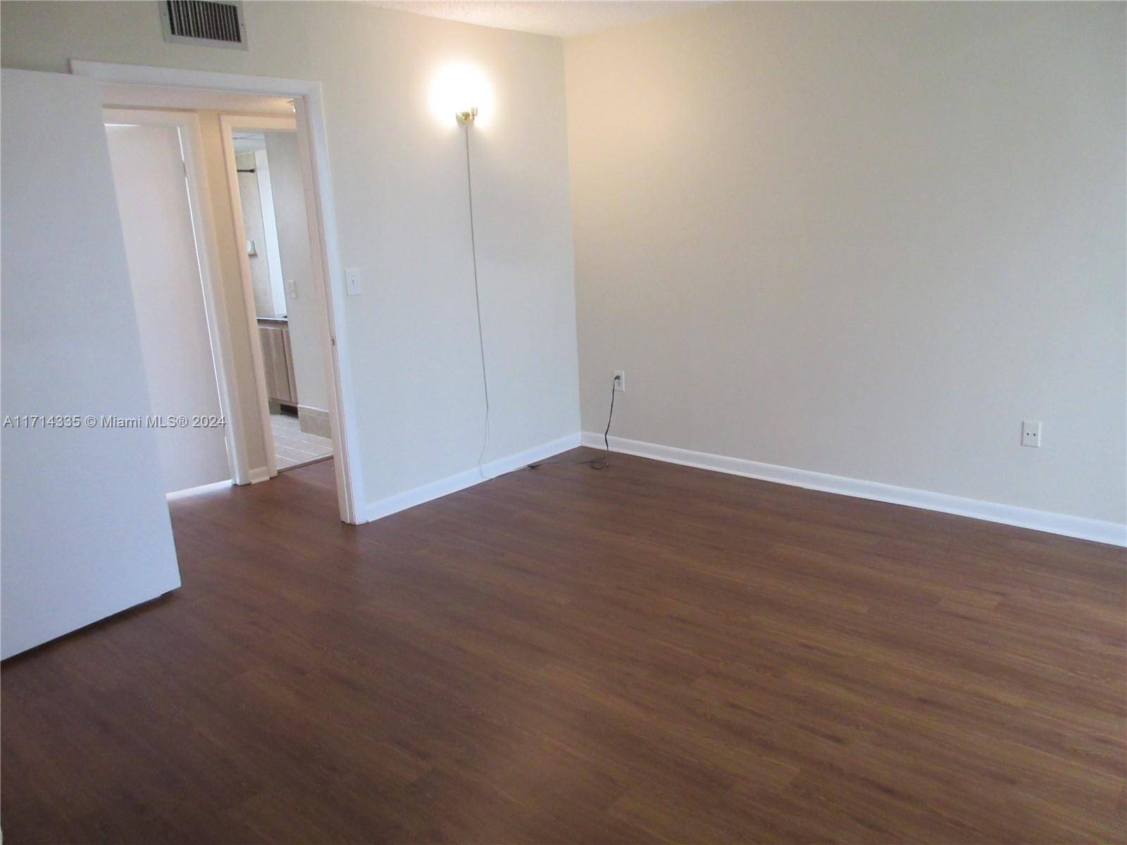 Miami, FL 33173,8025 SW 107 AV #312