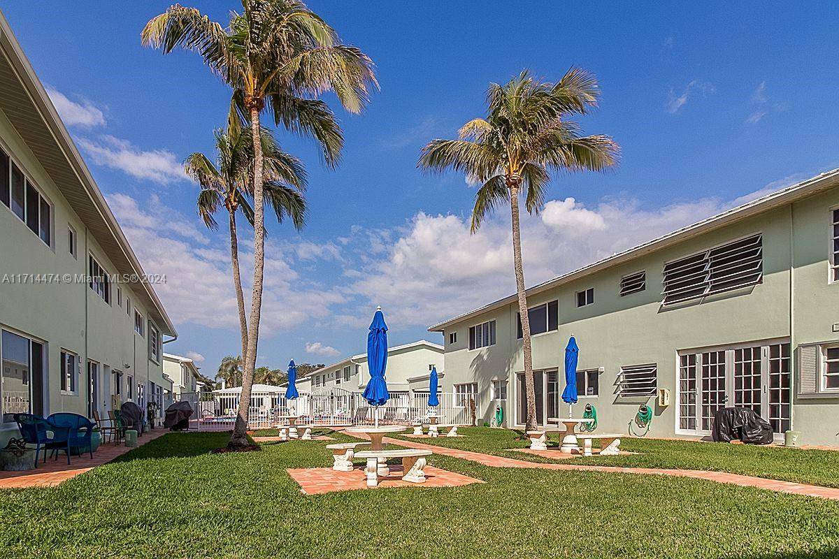 Lauderdale By The Sea, FL 33308,5400 N Ocean Blvd #7