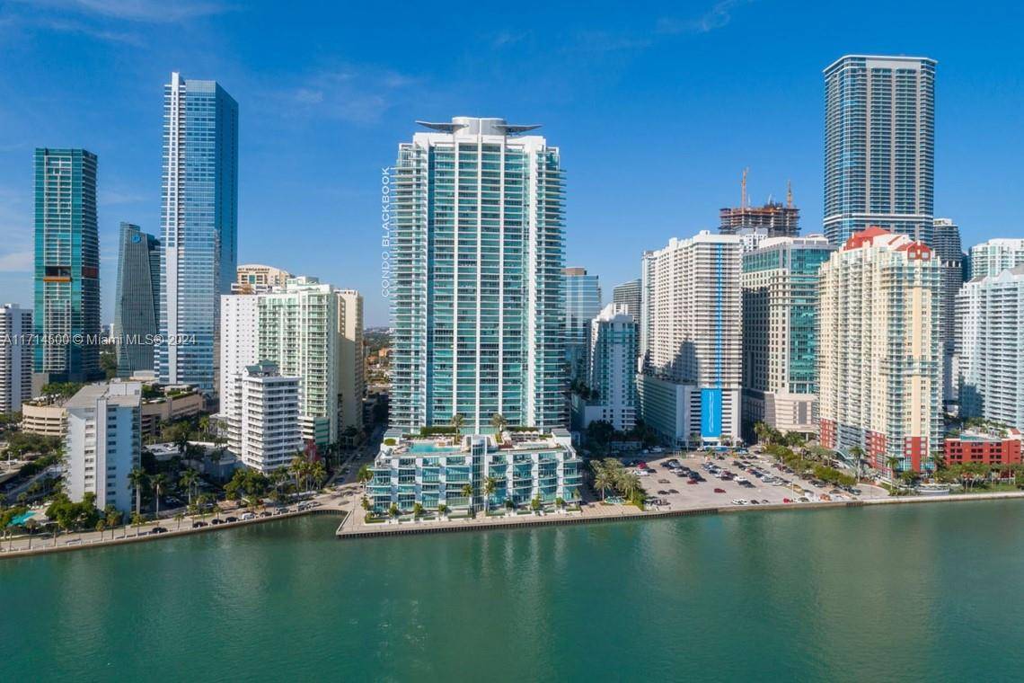 Miami, FL 33131,1331 Brickell Bay Dr #905