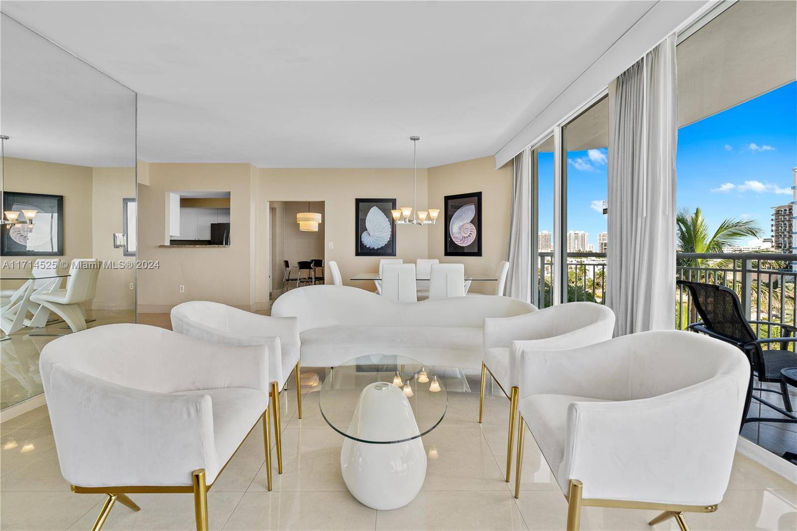 Sunny Isles Beach, FL 33160,17375 Collins Ave #808