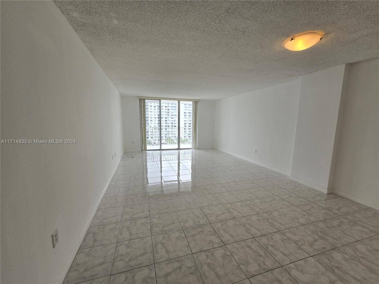 Aventura, FL 33160,2851 NE 183rd St #1010E