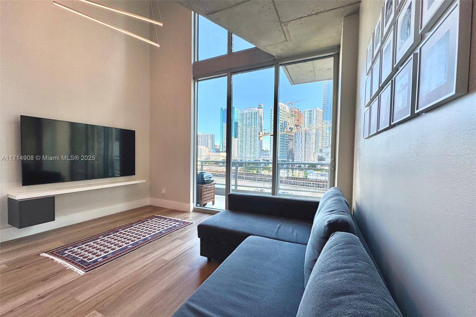 Miami, FL 33130,690 SW 1st Ct #1006