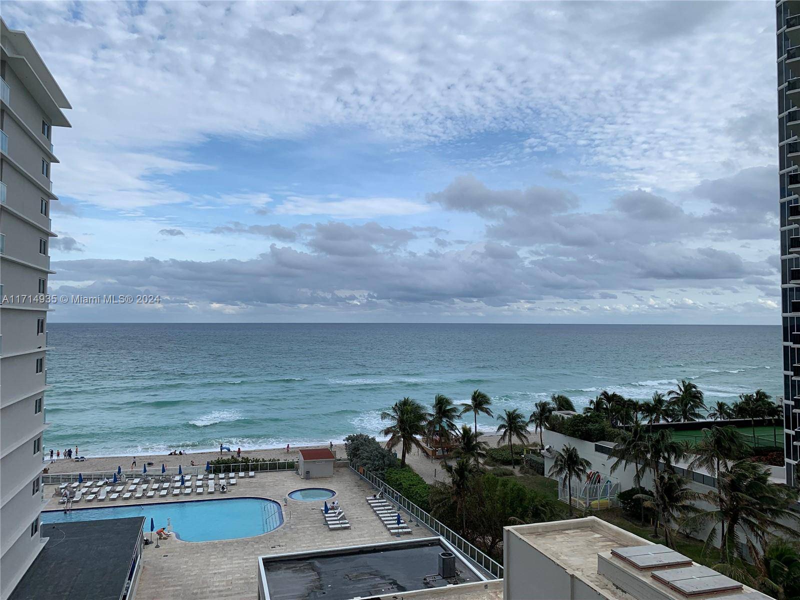 Sunny Isles Beach, FL 33160,19201 Collins Ave #647