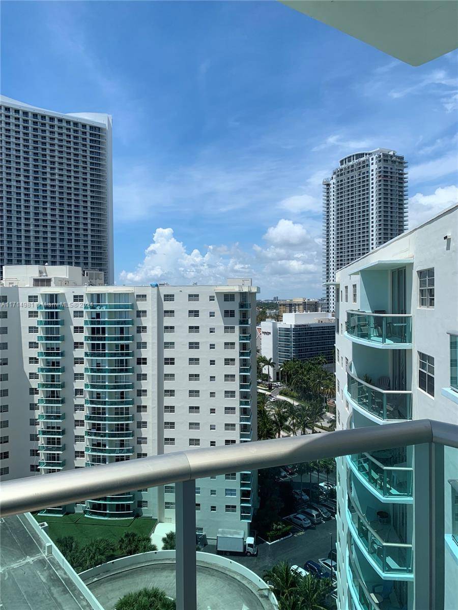 Hollywood, FL 33019,3801 S Ocean Dr #PH16K