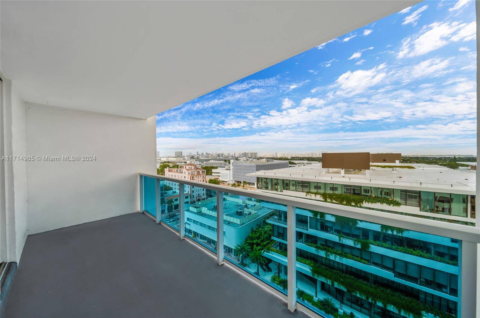 Miami Beach, FL 33139,2301 Collins Ave #1030