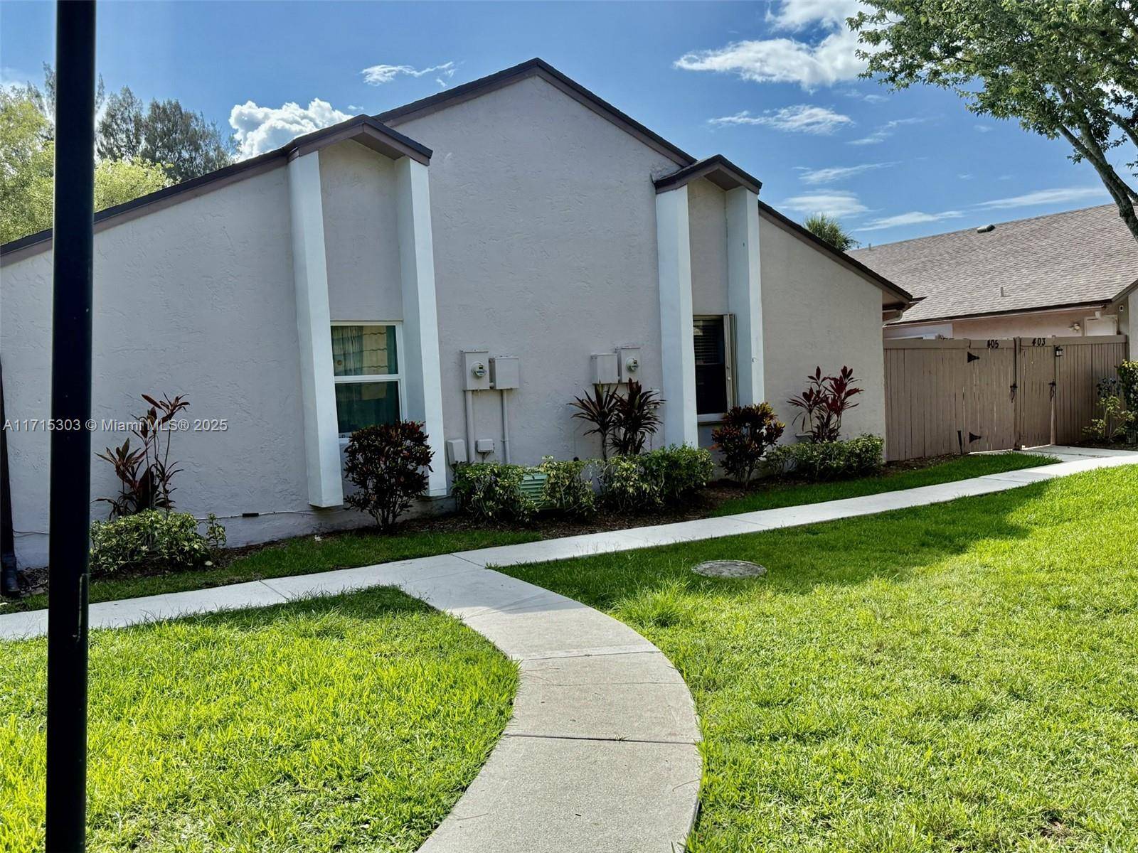 Plantation, FL 33325,151 NW 115th Ave #405