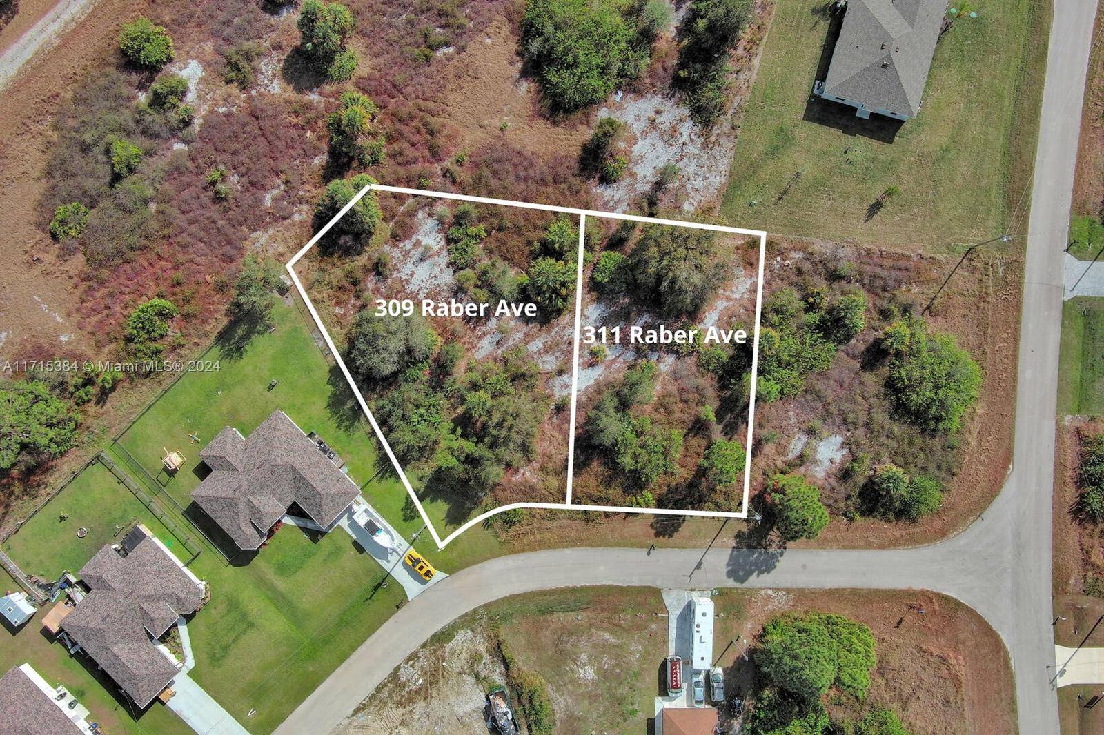 Lehigh Acres, FL 33974,309 & 311 Raber Ave
