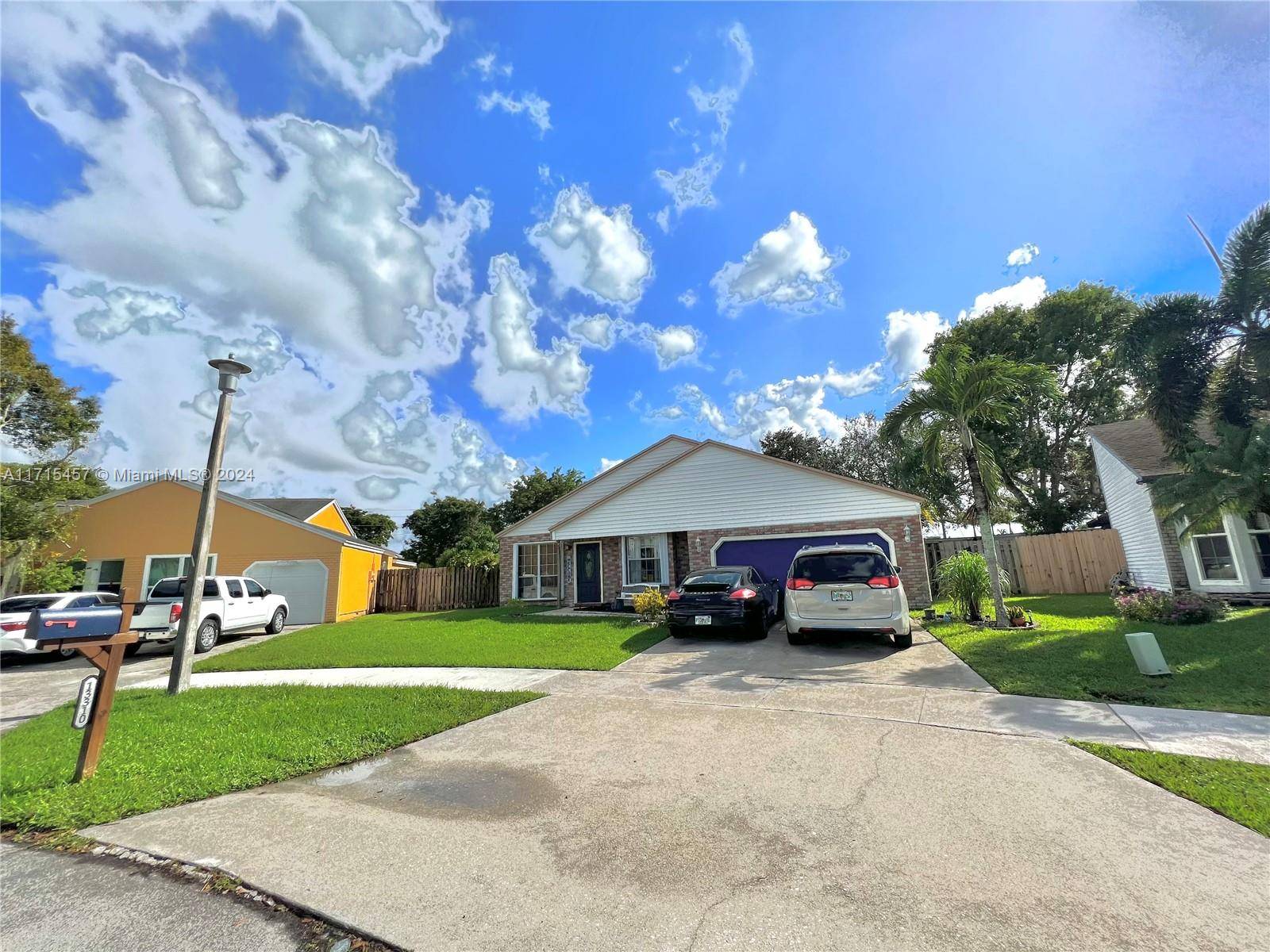 Davie, FL 33325,13310 SW 10th Pl