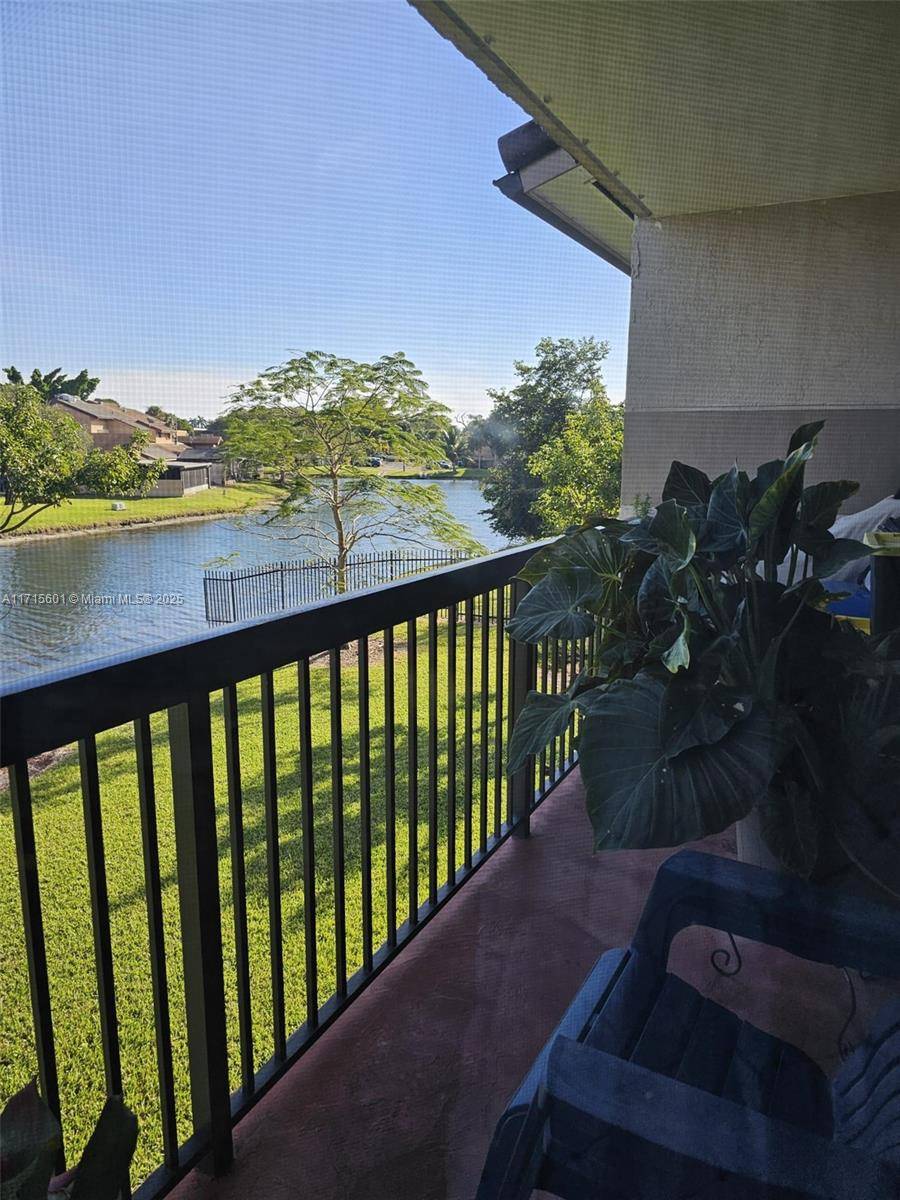 Sunrise, FL 33351,9790 Nob Hill Ct #9790