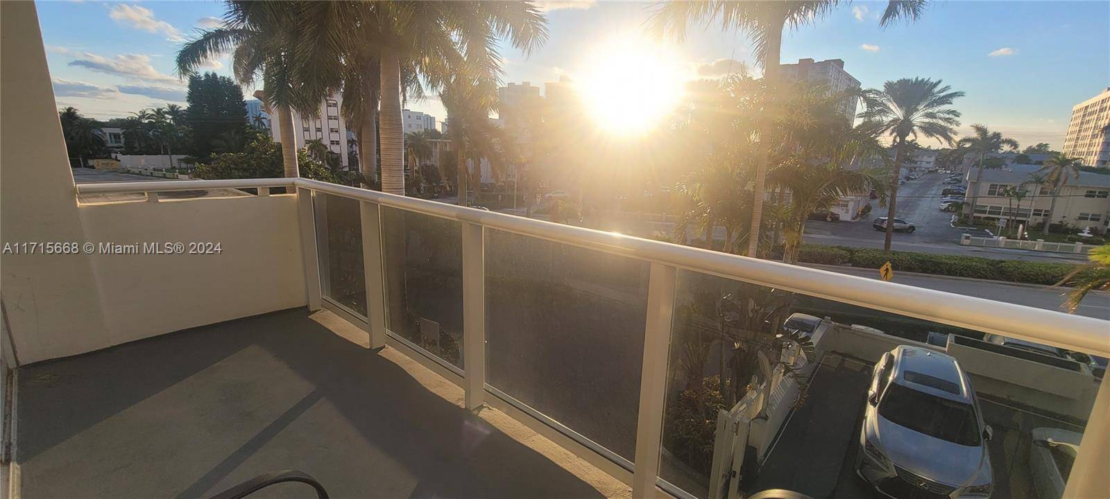 Hallandale Beach, FL 33009,3140 S Ocean Dr #210