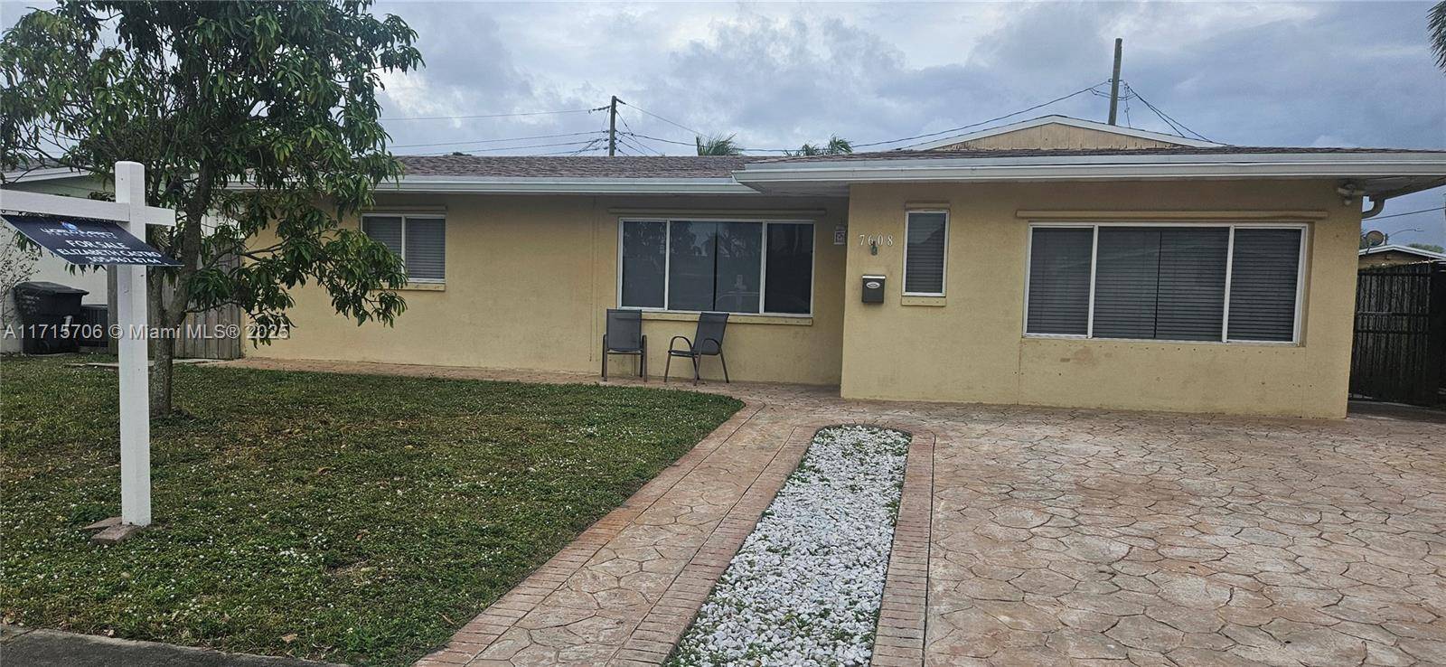 Hollywood, FL 33024,7608 Arthur