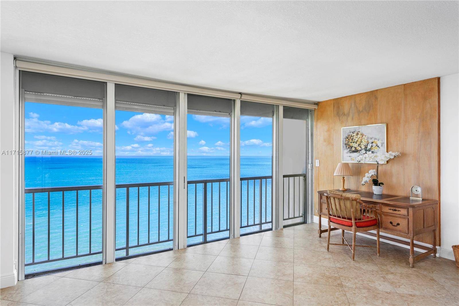Key Biscayne, FL 33149,881 Ocean Dr #21E