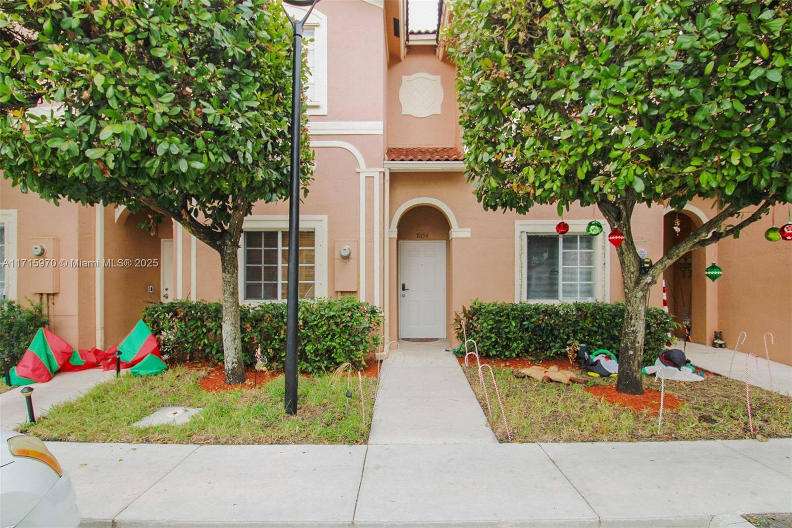 Tamarac, FL 33321,7854 Catalina Cir