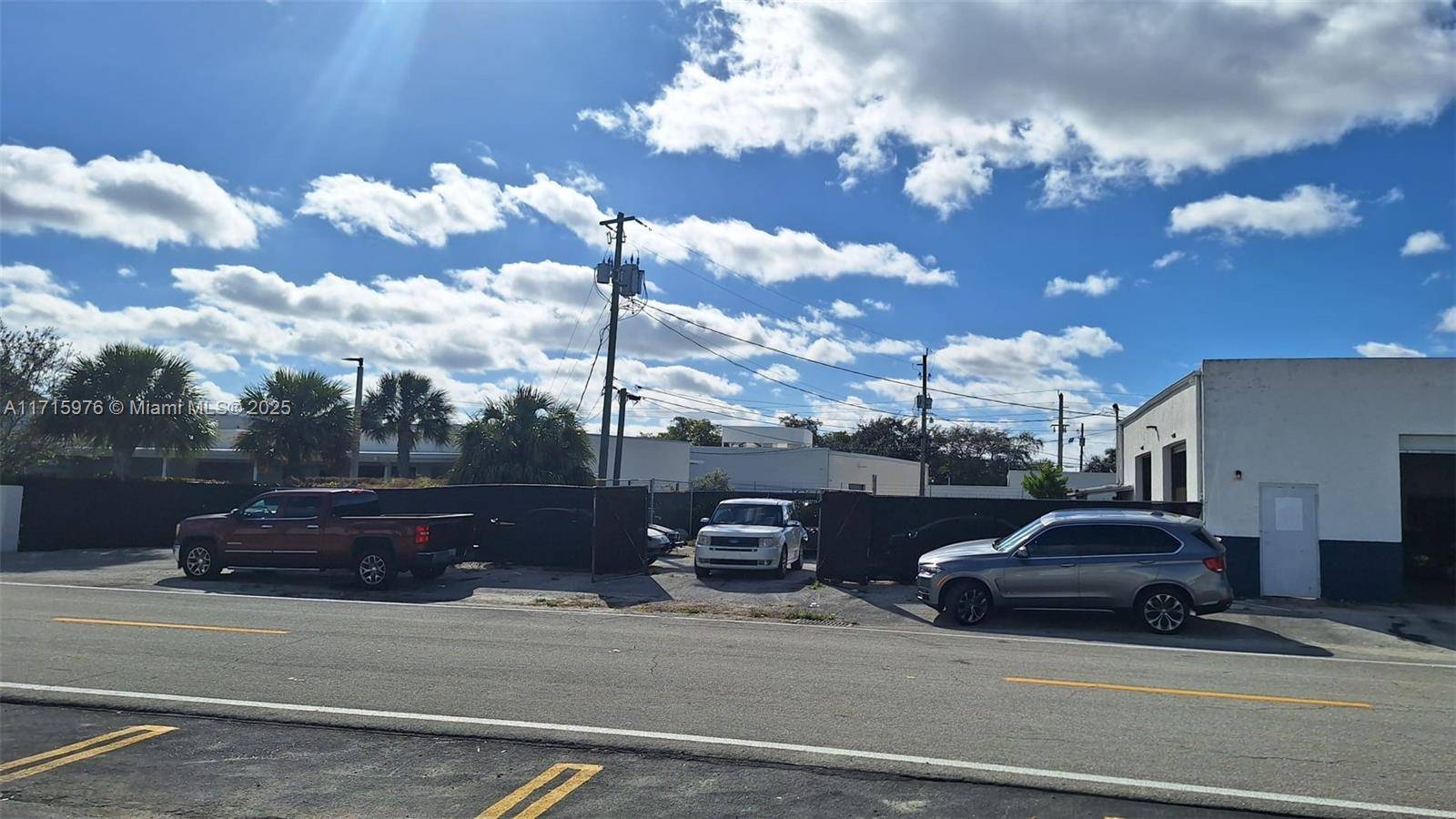 Pompano Beach, FL 33064,2490 NE 4th Ave