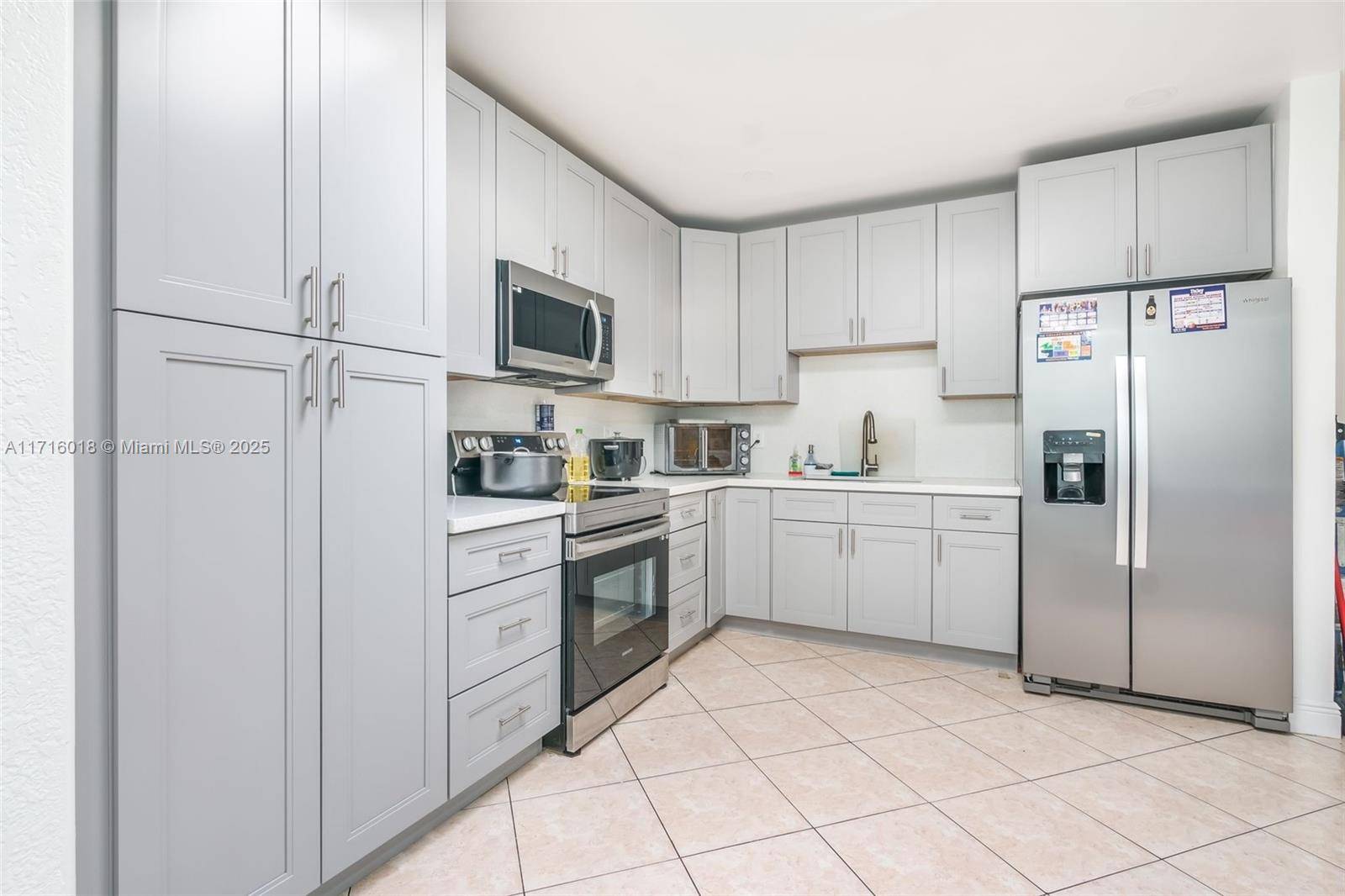 Hollywood, FL 33024,7460 Taylor St