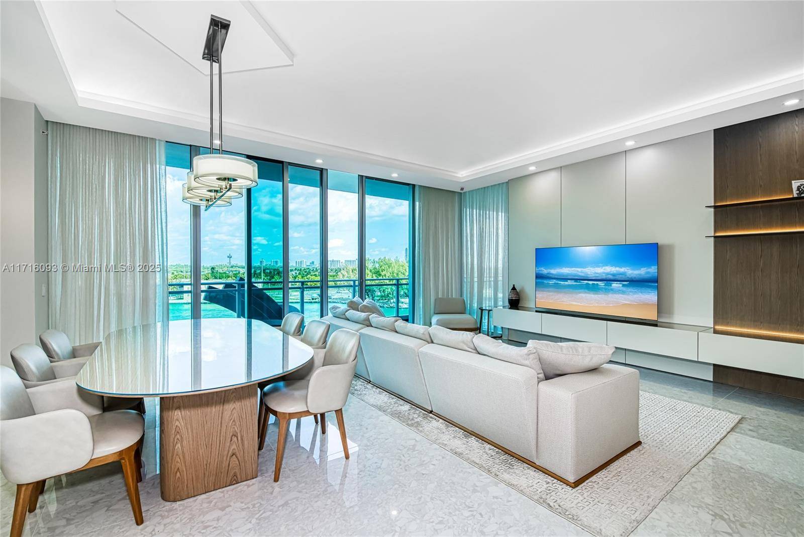Bal Harbour, FL 33154,10295 Collins Ave #306
