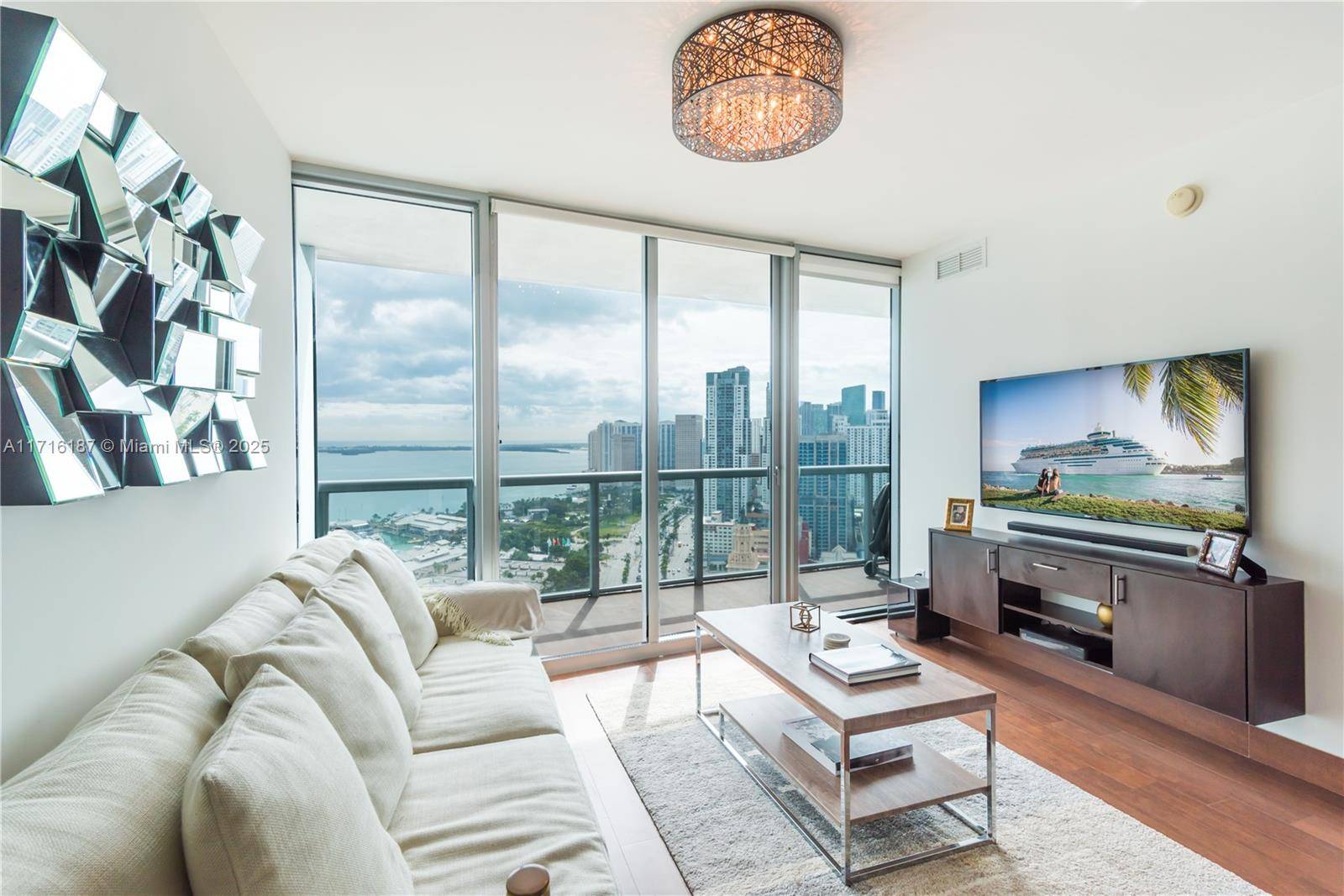 Miami, FL 33132,888 Biscayne Blvd #3506
