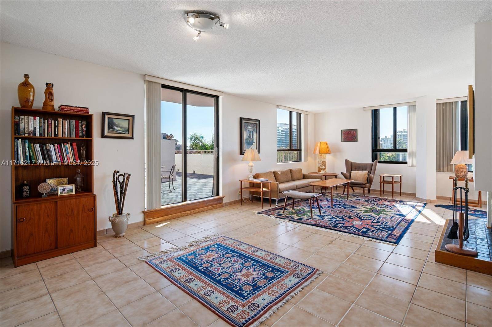 Key Biscayne, FL 33149,161 Crandon Blvd #417