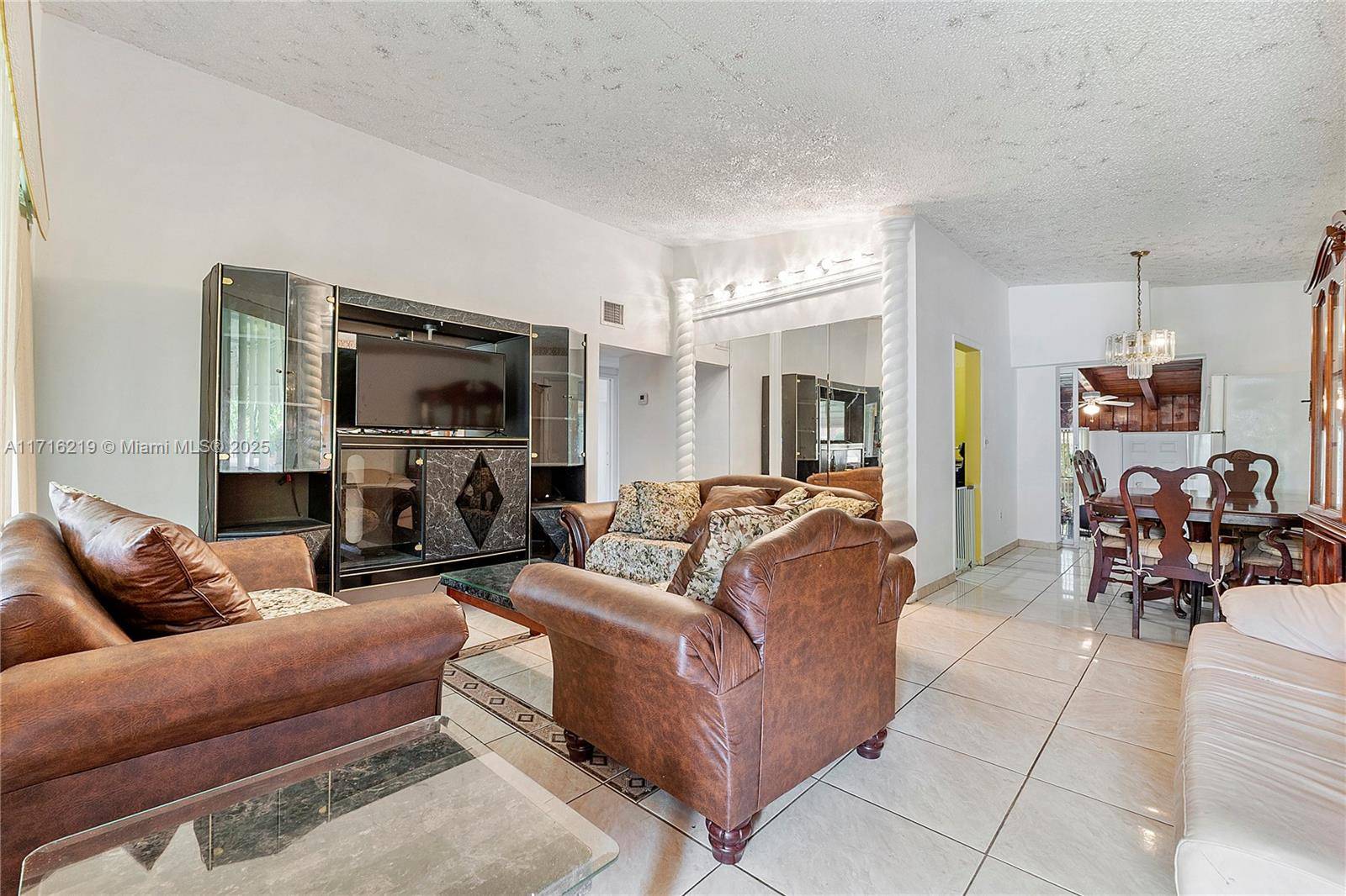 North Miami, FL 33161,1380 NE 133rd St