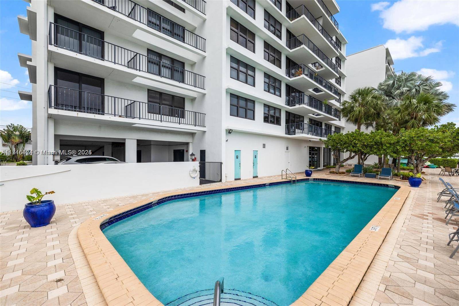 Bay Harbor Islands, FL 33154,10101 E Bay Harbor Dr #509