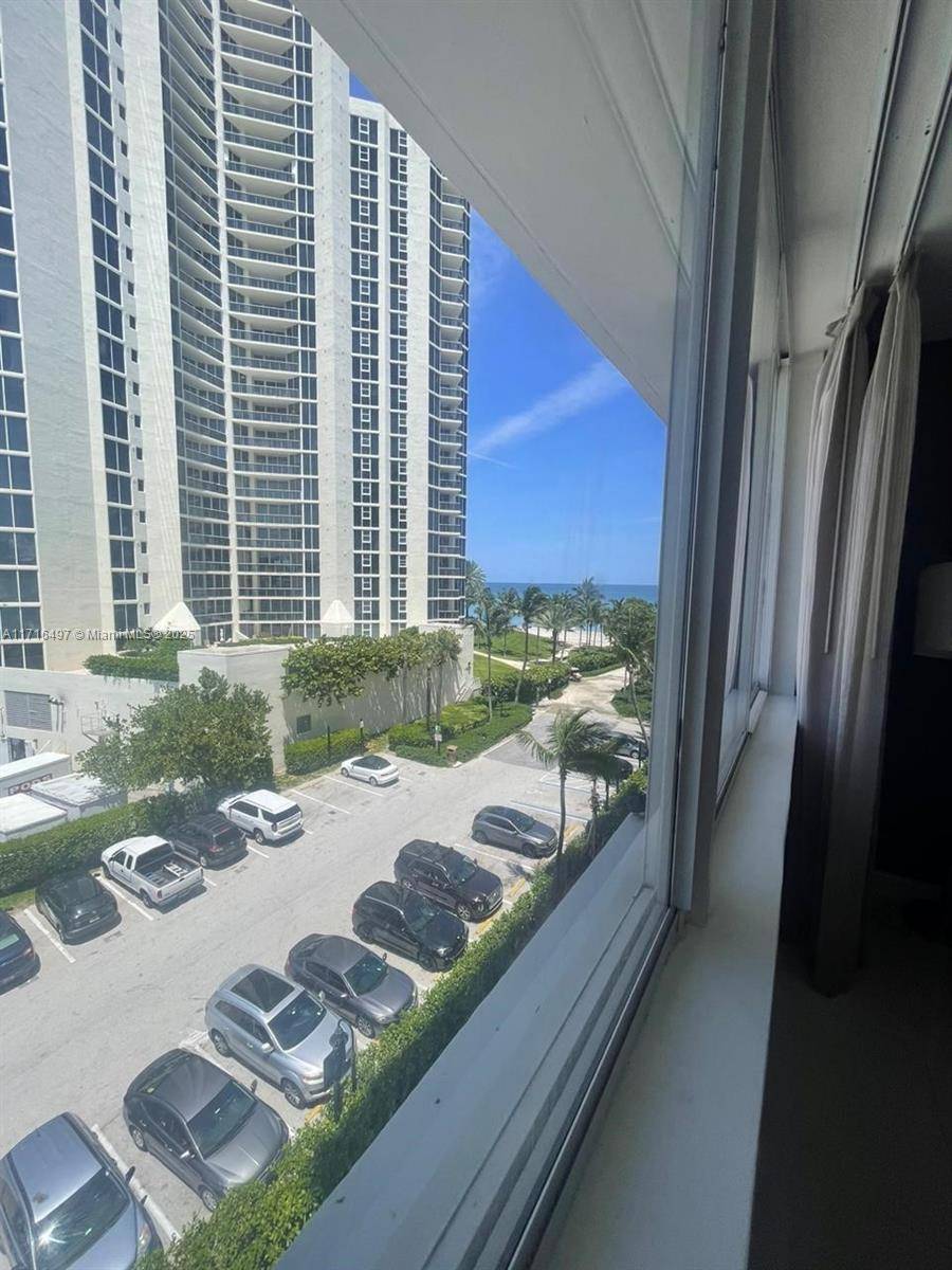Sunny Isles Beach, FL 33160,19201 Collins Ave #330