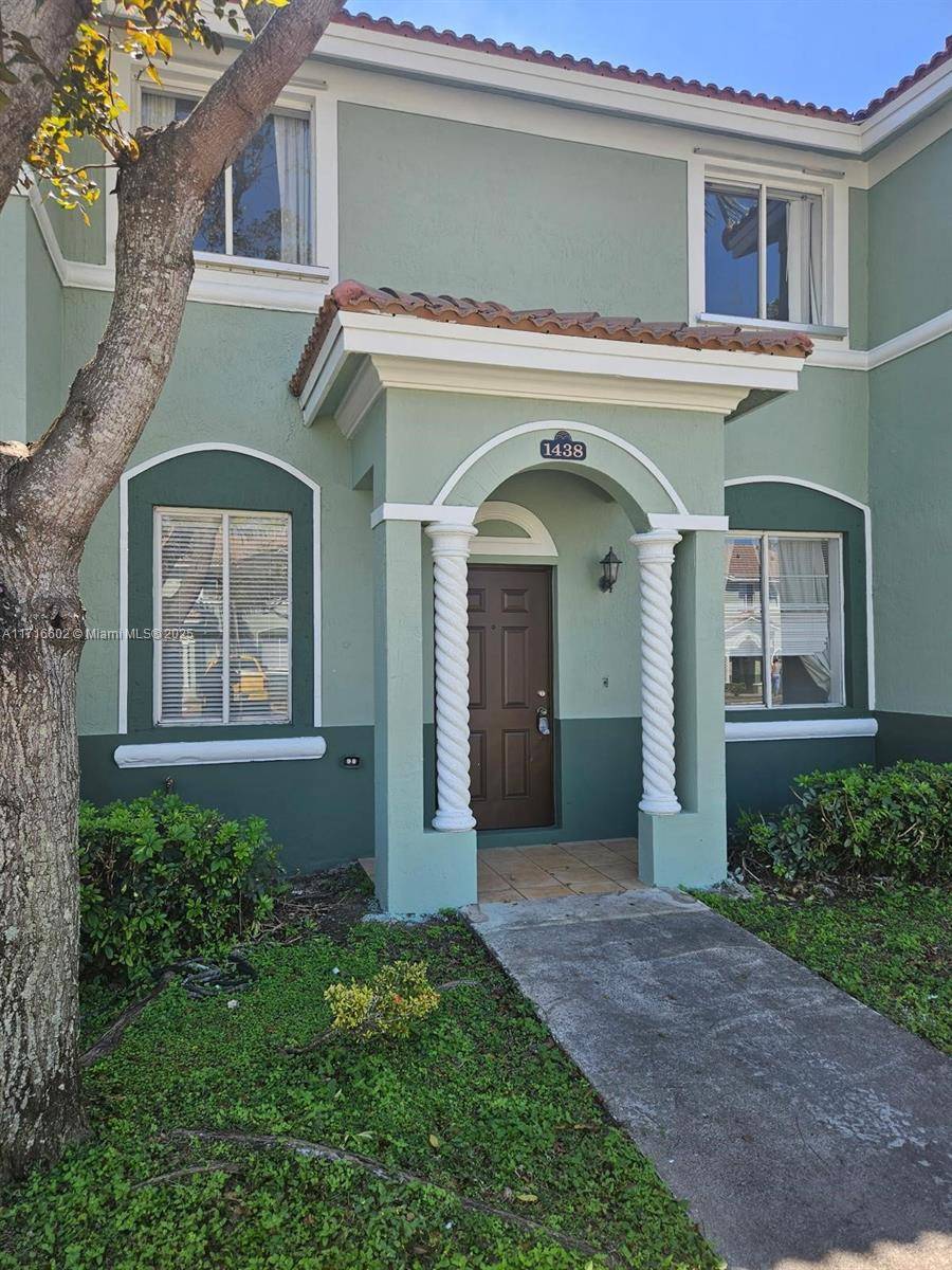 Homestead, FL 33035,1438 SE 24th Ct #360