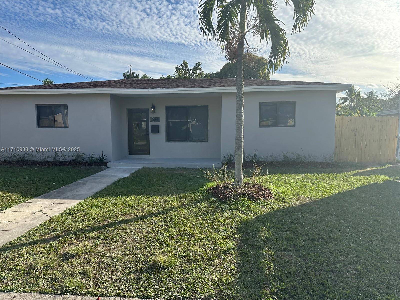 North Miami Beach, FL 33162,830 NE 171st St