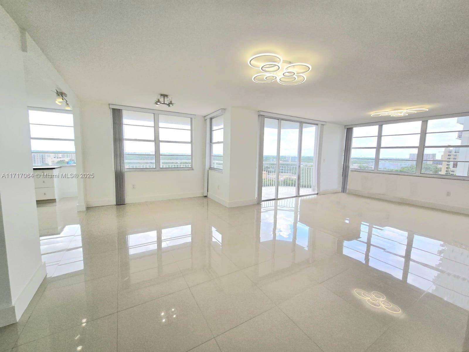 Aventura, FL 33160,18051 Biscayne Blvd #1204