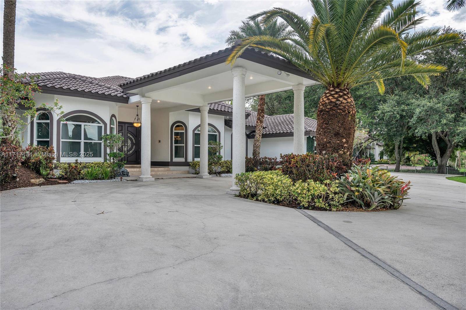 Southwest Ranches, FL 33330,13431 Old Sheridan St