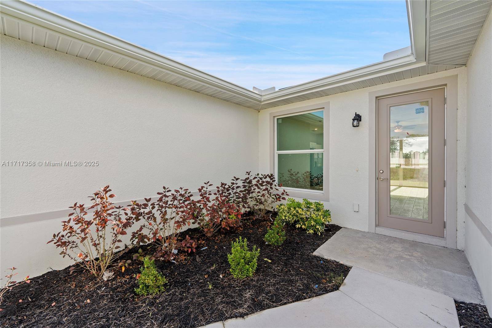 Lehigh Acres, FL 33974,412 WICKHAM AVE S