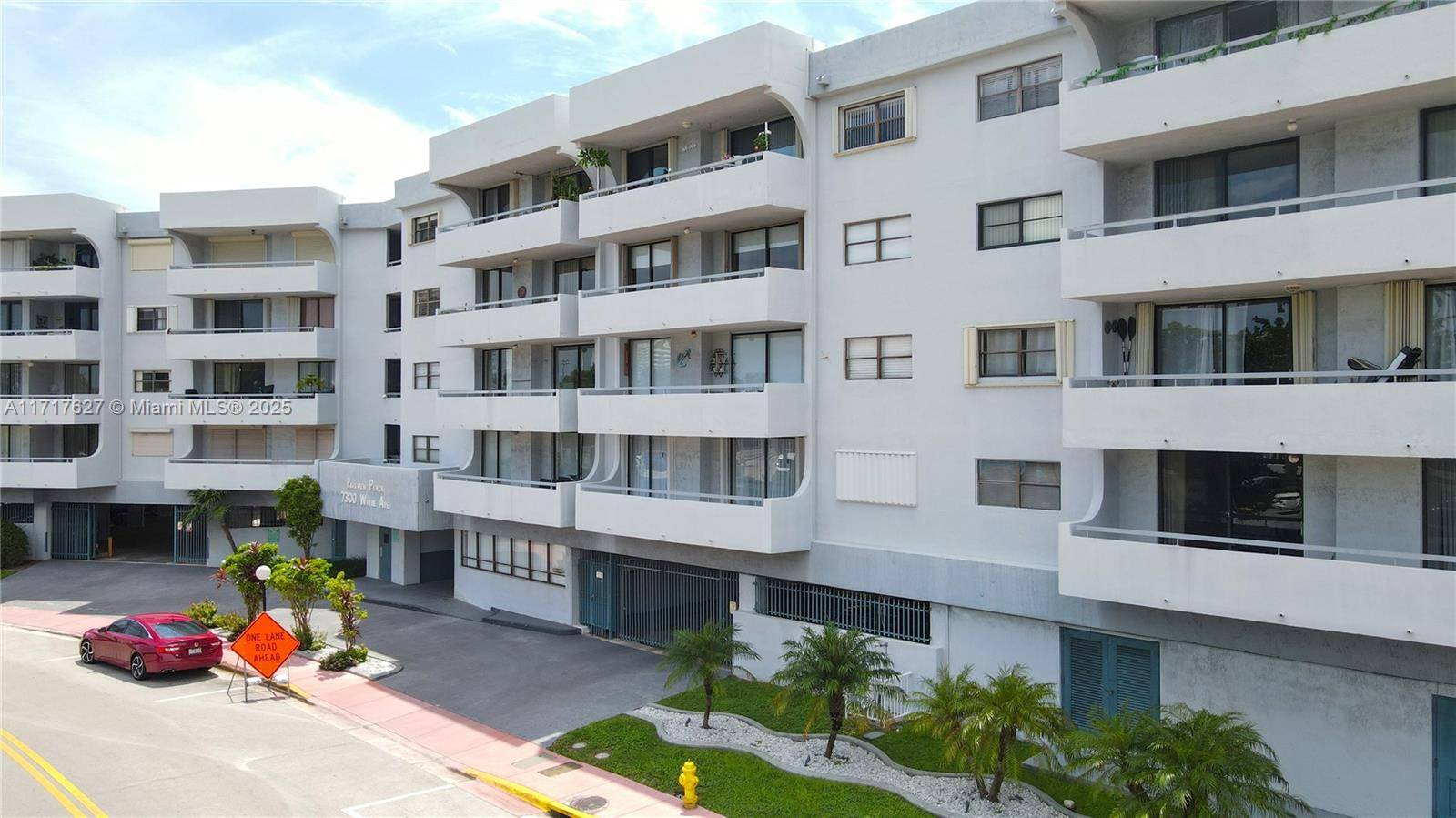 Miami Beach, FL 33141,7300 Wayne Ave #315