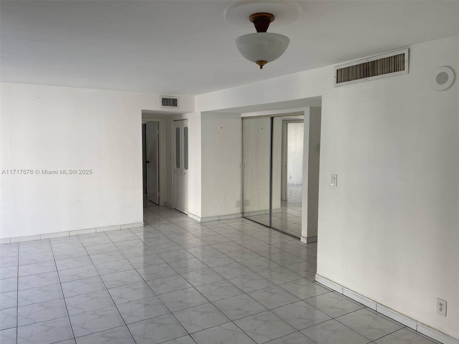 Sunny Isles Beach, FL 33160,17011 N Bay Rd #502