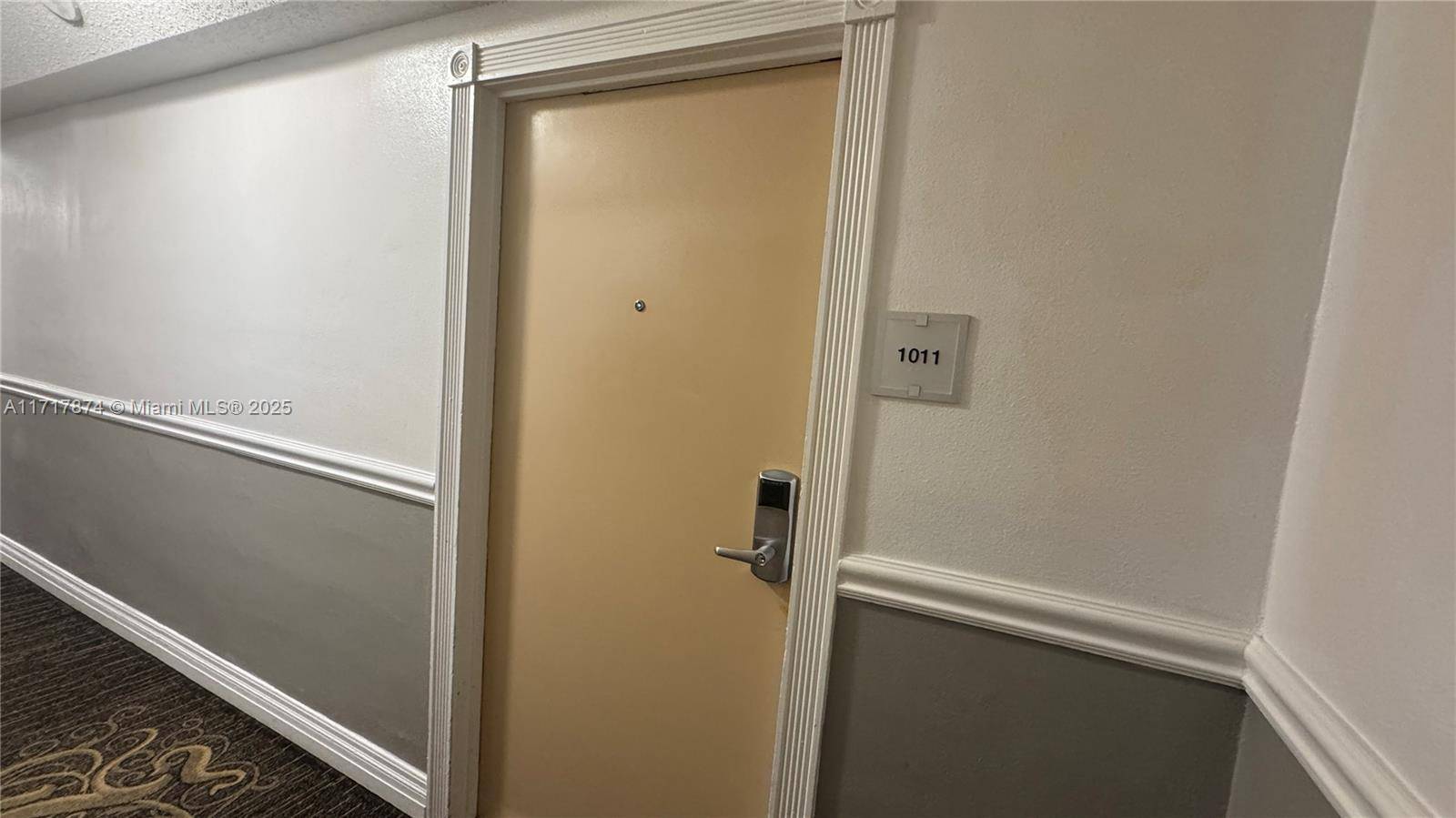 Sunny Isles Beach, FL 33160,19201 Collins Ave #1011