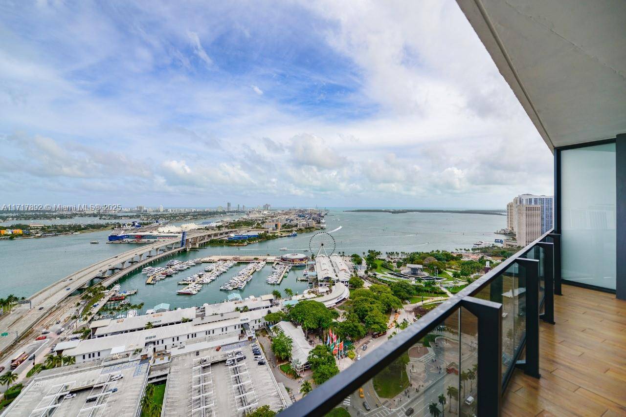 Miami, FL 33132,398 NE 5th St #2810