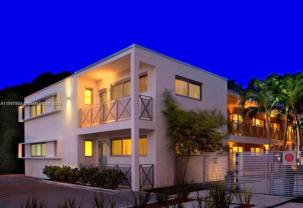 Miami Beach, FL 33139,1816 Meridian Ave #13