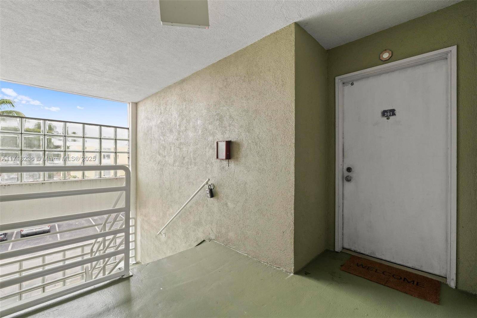 Miami, FL 33176,10755 SW 108th Ave #301