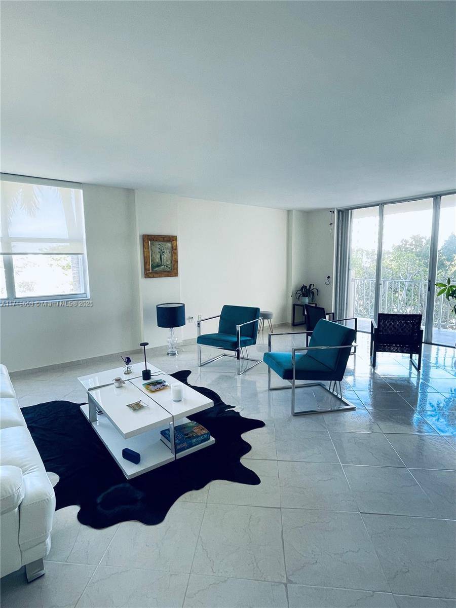 Miami, FL 33181,11111 Biscayne Blvd #4E