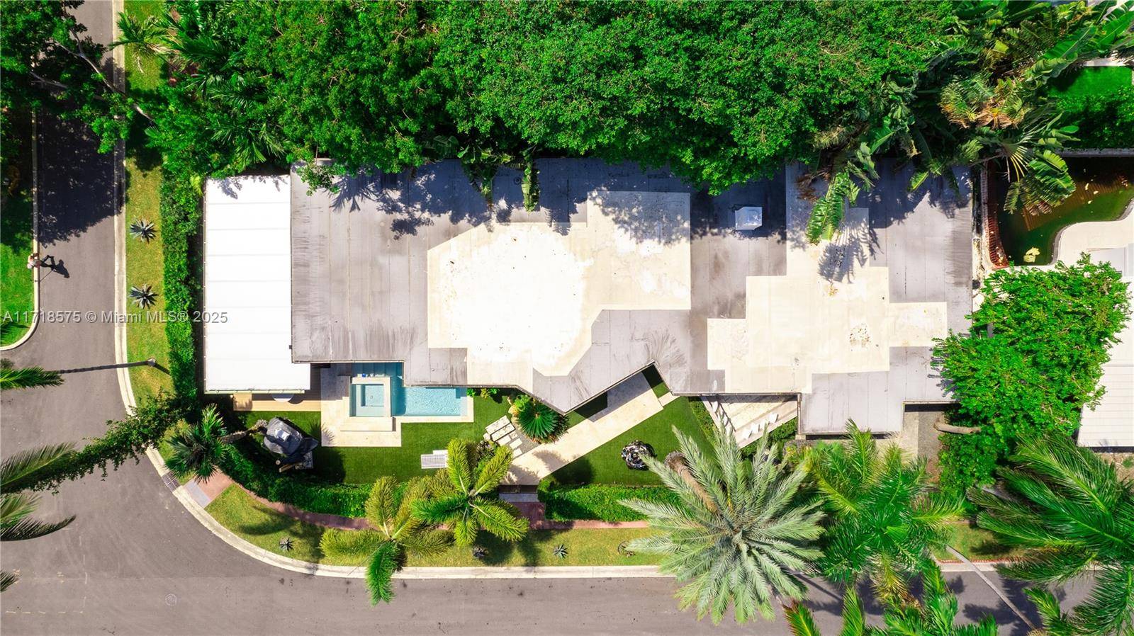 Miami Beach, FL 33139,200 E Rivo Alto Dr