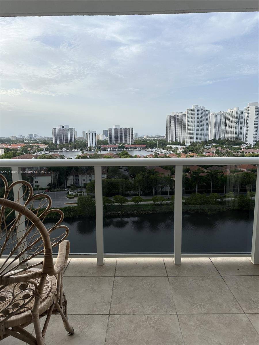 Aventura, FL 33180,3675 N Country Club Dr #1201