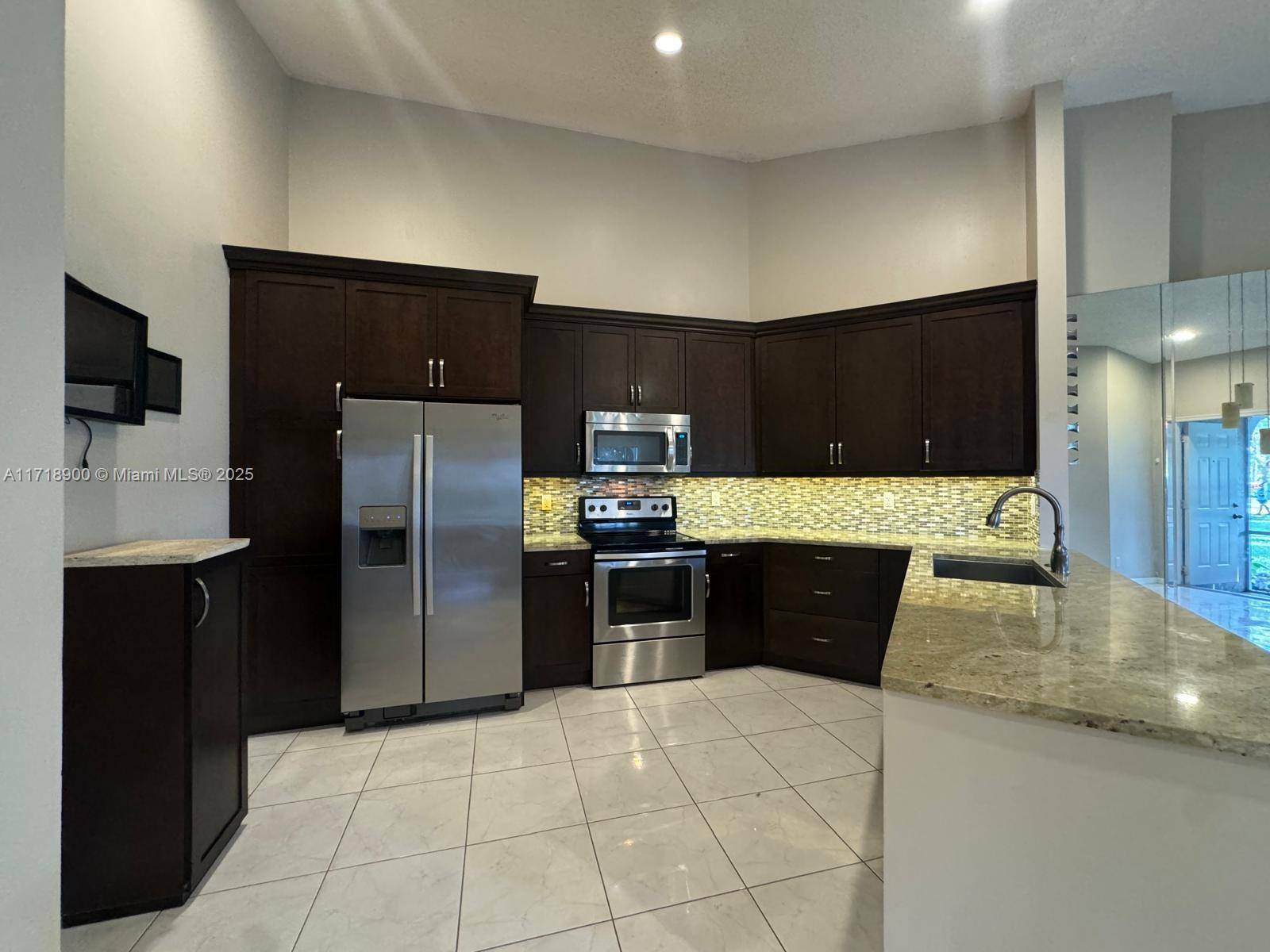 Boca Raton, FL 33496,9238 Vineland Ct #G
