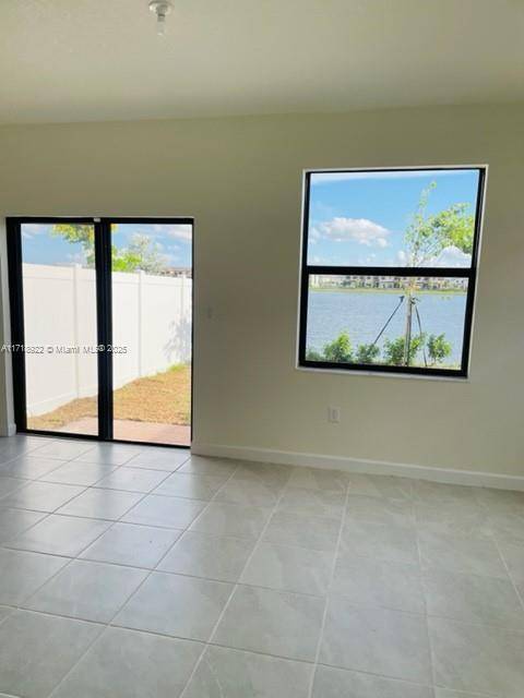 Hialeah, FL 33018,3388 W 114th Ter #3388