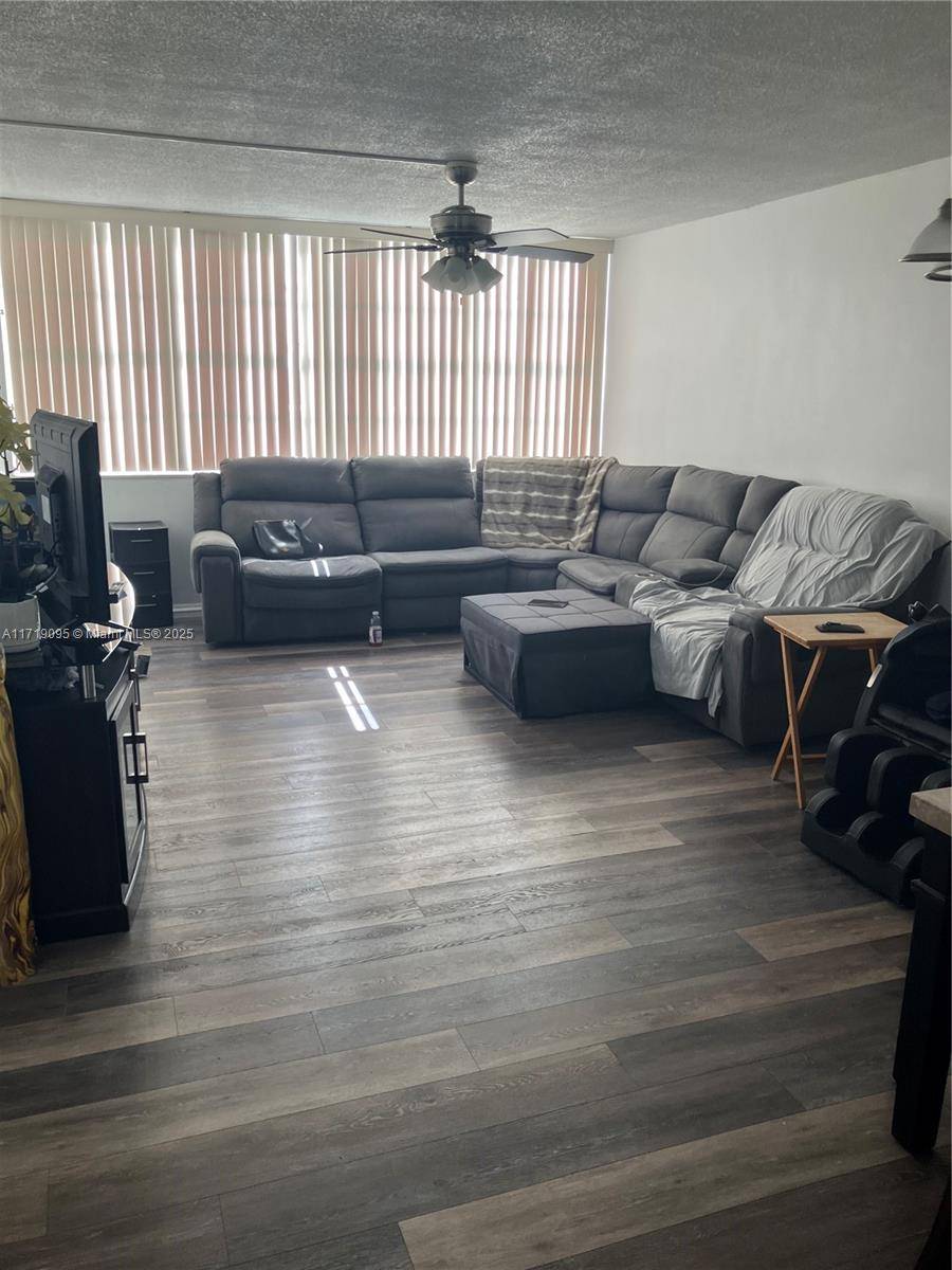 Miami, FL 33179,1301 NE Miami Gardens Dr #911W