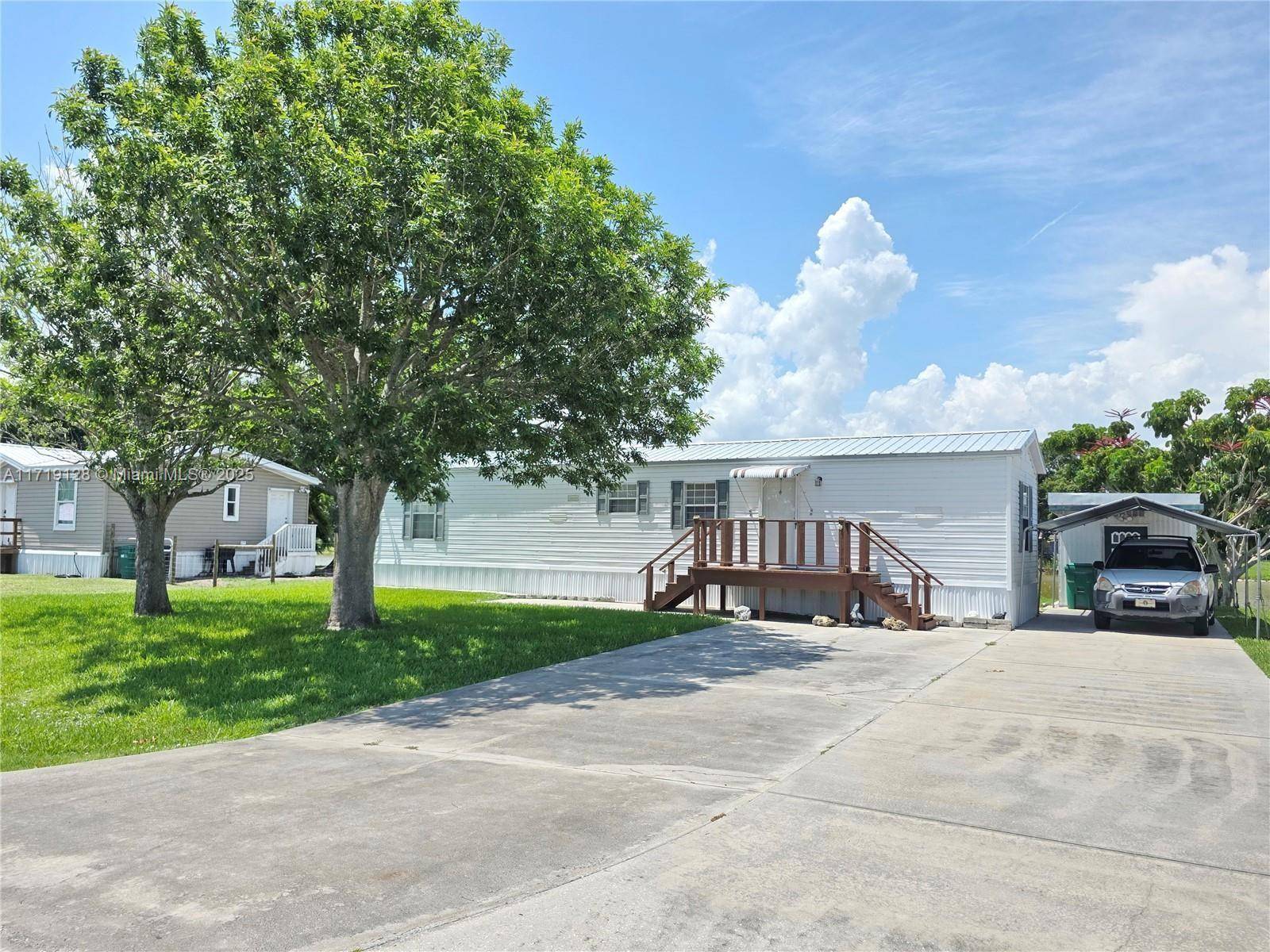 Taylor Creek, FL 34974,2019 SE 29th Street