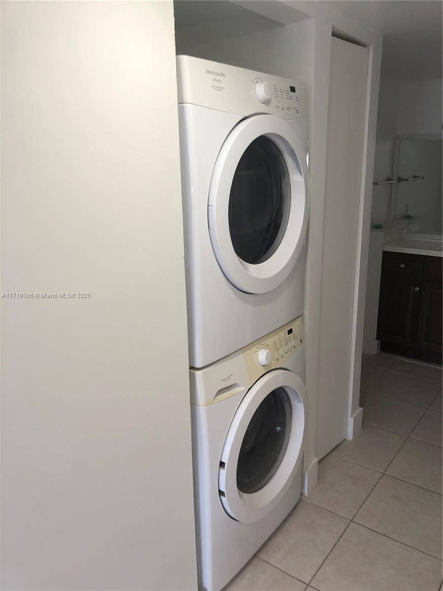 Miami, FL 33144,995 SW 84th Ave #124