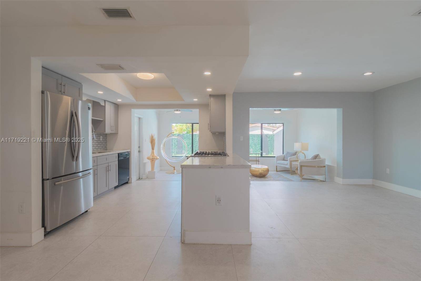 Sunrise, FL 33322,8531 NW 25th St