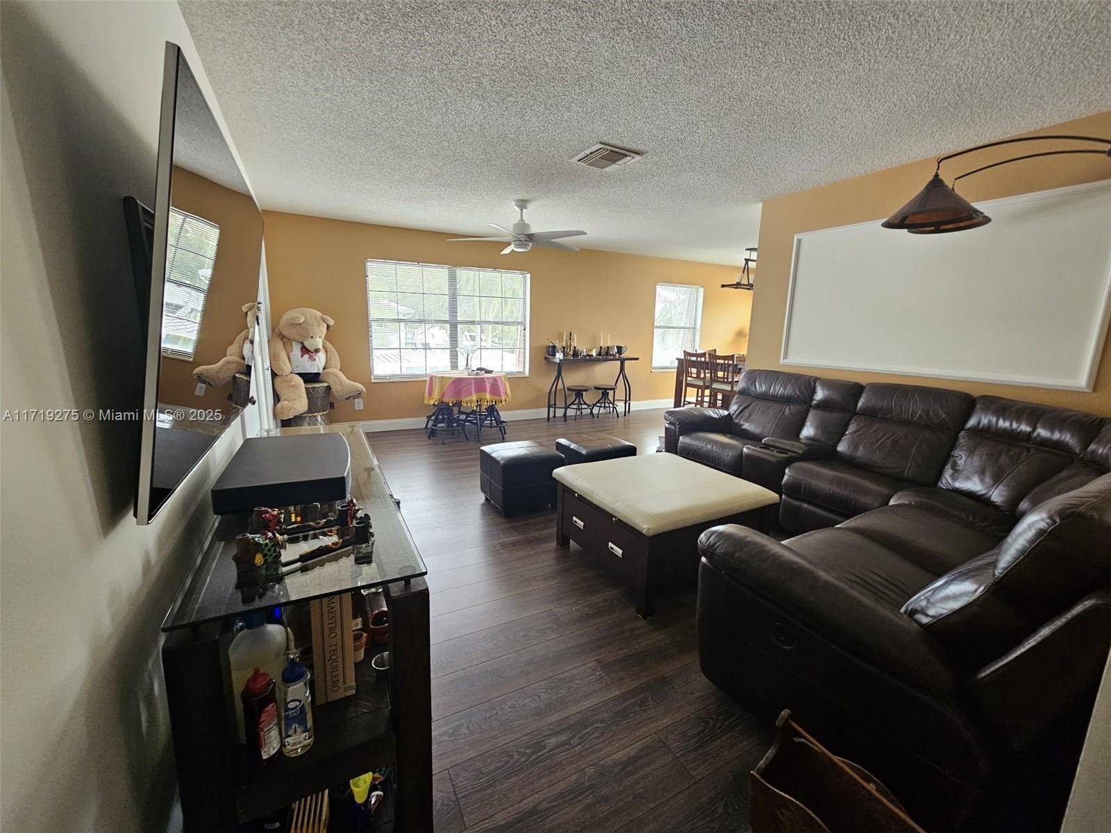 Port St. Lucie, FL 34952,161 SE Village Dr #161