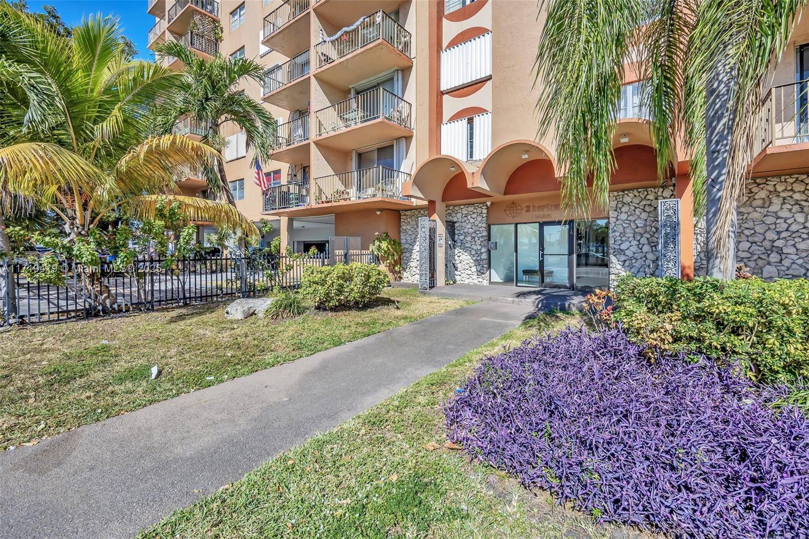 North Miami, FL 33161,1465 NE 123rd St #808